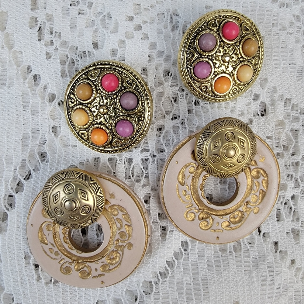 Two pairs of Vintage Clip On Earrings - Picture 1 of 12